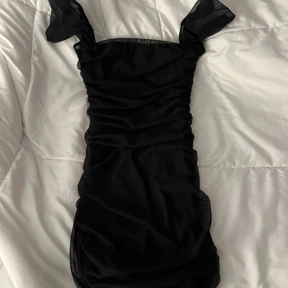Princess polly dress - Picture 3 of 5
